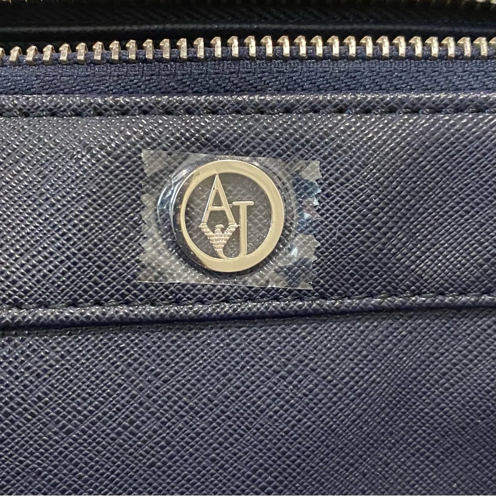 🌺Armani Jeans Navy Blue Handbag - Picture 10 of 16